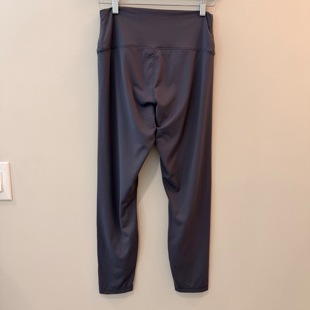 Quince Ultra Form High Rise Legging Pilates Yoga Gym Travel Blue Fog Large EUC - Picture 16 of 16